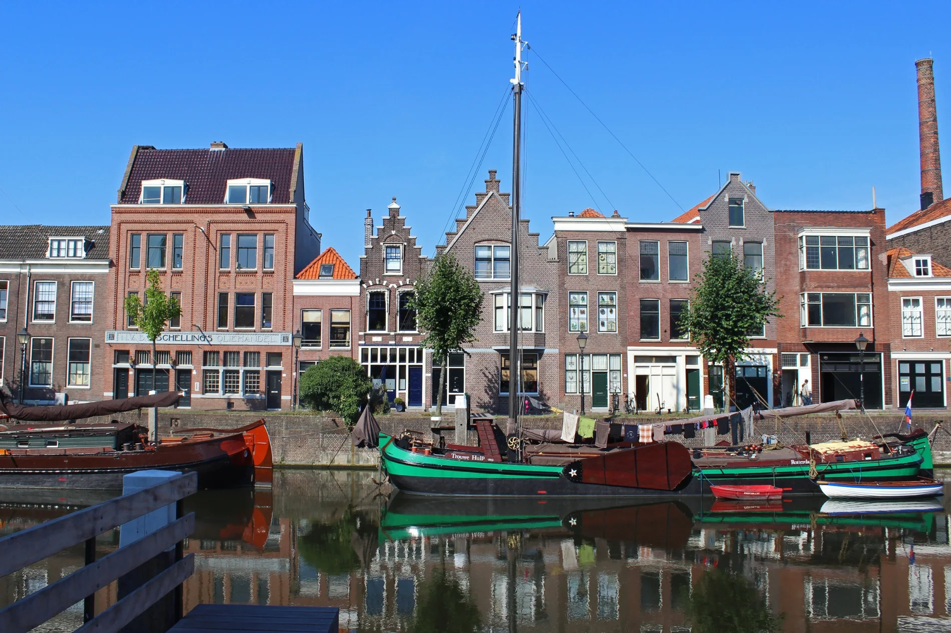 Netherlands canal homes