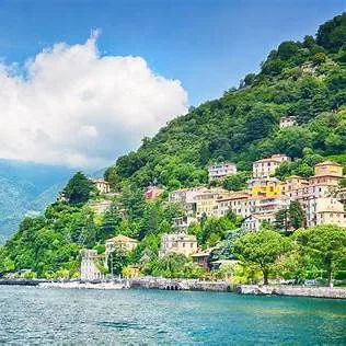 Italy lake and villa route